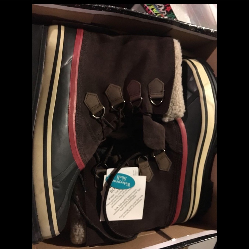 Totes men’s boots NWT